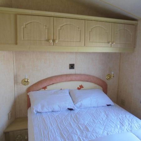 Waterside: Waterside Salisbury:- 6 Berth Large Wrap Around Veranda Ingoldmells Extérieur photo